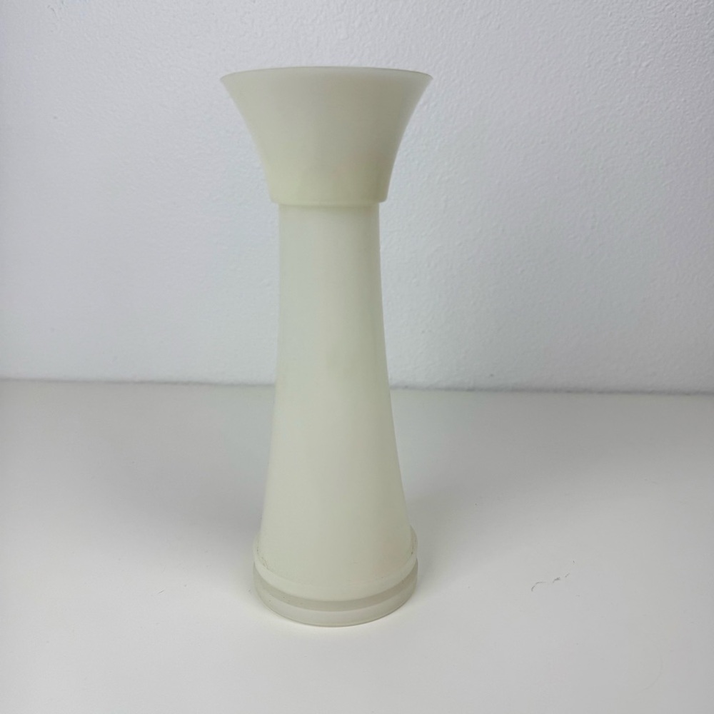 Vintage Tupperware Jifi Sift Hourglass Plastic Sifter with Lid